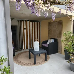  Appartement T2 Terrasse De Charme à Rochebonne 400 M France